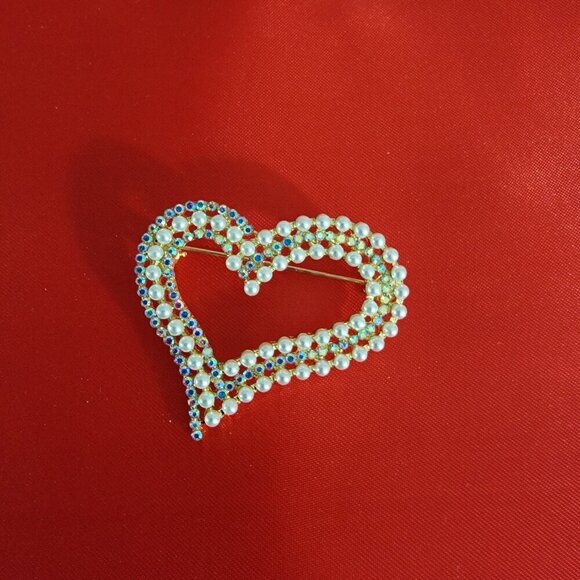 Faux Pearl and Crystal Abstract Heart Brooch New - Picture 3 of 8